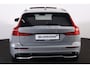 Volvo V60 B4 Plus Dark - Panorama/schuifdak - IntelliSafe Assist & Surround - 360º Camera - Harman/Kardon audio - Adaptieve LED koplampen - Verwarmde voorstoelen, stuur & achterbank - Parkeersensoren voor & achter - Elektr. bedienb. voorstoelen met geheugen - Draadloze tel. lader - Extra getint glas - 19' LMV