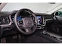 Volvo V60 B4 Plus Dark - Panorama/schuifdak - IntelliSafe Assist & Surround - 360º Camera - Harman/Kardon audio - Adaptieve LED koplampen - Verwarmde voorstoelen, stuur & achterbank - Parkeersensoren voor & achter - Elektr. bedienb. voorstoelen met geheugen - Draadloze tel. lader - Extra getint glas - 19' LMV