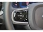 Volvo V60 B4 Plus Dark - Panorama/schuifdak - IntelliSafe Assist & Surround - 360º Camera - Harman/Kardon audio - Adaptieve LED koplampen - Verwarmde voorstoelen, stuur & achterbank - Parkeersensoren voor & achter - Elektr. bedienb. voorstoelen met geheugen - Draadloze tel. lader - Extra getint glas - 19' LMV