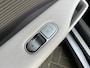 Hyundai Ioniq 6 Lounge 77.4 kWh 229pk | 360 graden camera | PremiumAudio | Panoramadak | Carplay | Navigatie | 20'' velgen | Head-up Display | Elektrische Achterklep | Bestuudersstoel met geheugen | Stoelventilatie | Stoelverwarming | Warmtepomp