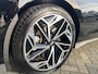 Hyundai Ioniq 6 Lounge 77.4 kWh 229pk | 360 graden camera | PremiumAudio | Panoramadak | Carplay | Navigatie | 20'' velgen | Head-up Display | Elektrische Achterklep | Bestuudersstoel met geheugen | Stoelventilatie | Stoelverwarming | Warmtepomp