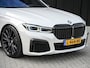 BMW 7-Serie 745e HIGH EXECUTIVE | M-SPORT | COMFORT ACCESS | STOELMASSAGE | ACTIVE CRUISE | ALCANTARA | HEAD-UP | DISPLAY KEY | LEDER | HARMAN/KARDON | VIRTUAL COCKPIT | STUURVERWARMING | 360 CAMERA | LUCHTVERING | ACHTERASBESTURING