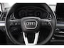 Audi Q5 50 TFSI e quattro PHEV Prestige | Navigatie | Apple Carplay/Android Auto | Adaptive Cruise Control | Parkeersensoren | Camera | Lane Assist | Elektrische achterklep | Matrix | LED koplampen | Dynamische knipperlichten | Inklapbare trekhaak | Virtual Cockpit | Stoelverwarming | Privacyglass | Ambienteverlichting Multicolor