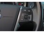 Volvo XC60 T5 FWD Summum - AUTOMAAT - IntelliSafe Assist & Surround - Adaptieve bi-xenon koplampen - Parkeercamera achter - Verwarmde voorstoelen - Elektr. bedienb. bestuurdersstoel met geheugen - Lederen bekleding - Parkeersensoren voor & achter - Navigatie - 18' LMV