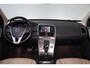 Volvo XC60 T5 FWD Summum - AUTOMAAT - IntelliSafe Assist & Surround - Adaptieve bi-xenon koplampen - Parkeercamera achter - Verwarmde voorstoelen - Elektr. bedienb. bestuurdersstoel met geheugen - Lederen bekleding - Parkeersensoren voor & achter - Navigatie - 18' LMV