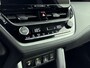 Toyota Corolla Cross Hybrid 140 Style | Dodehoek detectie | Stoel-/stuurverwarming | Apple Carplay / Android Auto | Parkeersensoren voor/achter | Adaptive Cruise | Clima | Camera | 18 inch