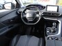 Peugeot 3008 Première 1.2 PureTech 130PK Navigatie, Achteruitrijcamera, Keyless, Panoramadak, Elektrische kofferklep, Parkeersensoren, Trekhaak
