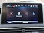 Peugeot 3008 Benzine 130 Pk. Luxe Active * Navigatie * Achteruitrij Camera * Climate & Cruise Control * L.M. Velgen * Ook Apple Carplay / Android Auto * Vingerhoets; Vierde Generatie Eersteklas Service, al meer dan 100 jaar een begrip in de Brabantse Kempen.