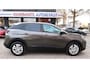 Peugeot 3008 Benzine 130 Pk. Luxe Active * Navigatie * Achteruitrij Camera * Climate & Cruise Control * L.M. Velgen * Ook Apple Carplay / Android Auto * Vingerhoets; Vierde Generatie Eersteklas Service, al meer dan 100 jaar een begrip in de Brabantse Kempen.