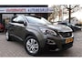 Peugeot 3008 Benzine 130 Pk. Luxe Active * Navigatie * Achteruitrij Camera * Climate & Cruise Control * L.M. Velgen * Ook Apple Carplay / Android Auto * Vingerhoets; Vierde Generatie Eersteklas Service, al meer dan 100 jaar een begrip in de Brabantse Kempen.