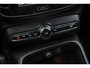 Volvo XC40 1.5 T2 R-Design | Adaptieve Cruise | Trekhaak | Standkachel | Harman/Kardon | Stoel-/Stuurverwarming | Parkeercamera |