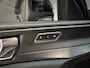 Lynk & Co 01 1.5 | Panoramadak | Adaptive cruise | Camera | Stoelverwarming | Carplay | Sfeerverlichting
