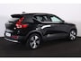 Volvo XC40 T4 Recharge Plus Bright - IntelliSafe Assist & Surround - Harman/Kardon audio - Parkeercamera achter - Verwarmde voorstoelen & stuur - Parkeersensoren voor & achter - Elektr. bedienb. voorstoelen met geheugen links - Draadloze tel. lader - Extra getint glas - Elektr. inklapbare trekhaak - 18' LMV