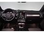 Volvo XC40 T4 Recharge Plus Bright - IntelliSafe Assist & Surround - Harman/Kardon audio - Parkeercamera achter - Verwarmde voorstoelen & stuur - Parkeersensoren voor & achter - Elektr. bedienb. voorstoelen met geheugen links - Draadloze tel. lader - Extra getint glas - Elektr. inklapbare trekhaak - 18' LMV