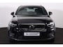 Volvo XC40 T4 Recharge Plus Bright - IntelliSafe Assist & Surround - Harman/Kardon audio - Parkeercamera achter - Verwarmde voorstoelen & stuur - Parkeersensoren voor & achter - Elektr. bedienb. voorstoelen met geheugen links - Draadloze tel. lader - Extra getint glas - Elektr. inklapbare trekhaak - 18' LMV