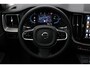 Volvo XC60 T6 Plug-in hybrid AWD Plus Dark | Verwarmde Voorstoelen, Stuurwiel en Achterbank | Panoramisch Schuif-/Kanteldak | Semi- Elektrische Trekhaak | 360-Camera | Adaptieve Cruise Control | Draadloze Telefoonlader