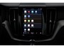 Volvo XC60 T6 Plug-in hybrid AWD Plus Dark | Panoramadak met schuif-/kantelfunctie | Semi- Elektrische Trekhaak| Verwarmbare voorstoelen, Stuurwiel en Achterbank  | 360-Camera | Adaptieve Cruise Control | Draadloze Telefoonlader