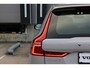 Volvo XC60 T6 Plug-in hybrid AWD Plus Dark | Panoramadak met schuif-/kantelfunctie | Semi- Elektrische Trekhaak| Verwarmbare voorstoelen, Stuurwiel en Achterbank  | 360-Camera | Adaptieve Cruise Control | Draadloze Telefoonlader