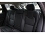 Volvo XC60 T6 Plug-in hybrid AWD Plus Dark | Verwarmde Voorstoelen, Stuurwiel en Achterbank | Panoramisch Schuif-/Kanteldak | Semi- Elektrische Trekhaak | 360-Camera | Adaptieve Cruise Control | Draadloze Telefoonlader