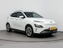 Hyundai Kona Electric EV Fashion 64 kWh | Stoel stuur verwarming | Warmtepomp | Camera | Airco | Apple carplay & Android auto | Adaptive Cruise |