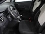 Renault Captur 0.9 TCe Intens | Navigatie | Climate Control | Parkeer Sensoren | Bluetooth | Cruise control | Lichtmetalen Velgen
