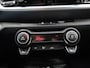 Kia Stonic 1.0 T-GDi ExecutiveLine | Automaat | Camera | Parkeer sensoren | DAB | Climate control | Stoel/Stuur verwarming | LMV | Leder | Cruise control