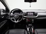 Kia Stonic 1.0 T-GDi ExecutiveLine | Automaat | Camera | Parkeer sensoren | DAB | Climate control | Stoel/Stuur verwarming | LMV | Leder | Cruise control