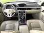Volvo V70 2.0 T5 Inscription Edition Automaat | Rijklaar incl garantie | Geventileerde voorstoelen Hout Schuifdak Camera
