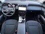 Hyundai Tucson 1.6 T-GDI PHEV Plug-in Comfort 4WD Automaat / Fabrieksgarantie tot 04-2028 ** / Dealer onderhouden / Navigatie / Achteruitrijcamera / Apple Carplay Android / Dode hoek detectie / Stoelverwarming / 19" LM wielen /