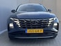 Hyundai Tucson 1.6 T-GDI PHEV Plug-in Comfort 4WD Automaat / Fabrieksgarantie tot 04-2028 ** / Dealer onderhouden / Navigatie / Achteruitrijcamera / Apple Carplay Android / Dode hoek detectie / Stoelverwarming / 19" LM wielen /