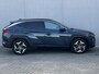 Hyundai Tucson 1.6 T-GDI PHEV Plug-in Comfort 4WD Automaat / Fabrieksgarantie tot 04-2028 ** / Dealer onderhouden / Navigatie / Achteruitrijcamera / Apple Carplay Android / Dode hoek detectie / Stoelverwarming / 19" LM wielen /