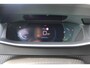 Peugeot e-2008 EV Allure Pack 50 kWh | Apple Carplay/Android Auto|telefoonintegratie premium | Autonomous Emergency Braking | Bluetooth telefoonvoorbereiding