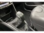 Peugeot 208 1.2 110pk Première 110 pk Panoramadak | 17 inch LM velgen | Navigatie | kuipstoelen | Climate Control