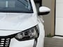Peugeot 208 1.2 PureTech Blue Lease Active / Airco / Navigatie / Apple Carplay / Achteruitrijdcamera / Park Sensors / 16"LM Velgen / Cruise Control / 1e Eigenaar!