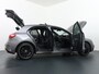 Mercedes-Benz A-klasse 180 Star Edition AMG Line | Panorama - Schuifdak | Multibeam Led | Nightpakket | Sfeerverlichting | DAB+ Radio | 19" Lichtmetalen AMG Velgen