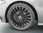 Mercedes-Benz A-klasse 180 Star Edition AMG Line | Panorama - Schuifdak | Multibeam Led | Nightpakket | Sfeerverlichting | DAB+ Radio | 19" Lichtmetalen AMG Velgen