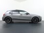 Mercedes-Benz A-klasse 180 Star Edition AMG Line | Panorama - Schuifdak | Multibeam Led | Nightpakket | Sfeerverlichting | DAB+ Radio | 19" Lichtmetalen AMG Velgen