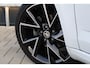 Skoda Octavia Combi 1.0 TSI Greentech Style Business Automaat | Stoelverwarming | Trekhaak | 18 Inch | Camera | LED | Canton
