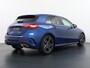 Mercedes-Benz A-klasse 180 Star Edition AMG Line | Nightpakket | Voorstoelen Verwarmd | Achteruitrijcamera | Cruise Control | Sfeerverlichting | DAB+ Radio |18" Lichtmetalen AMG Velgen