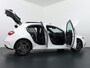 Mercedes-Benz A-klasse 250 e Star Edition AMG Line | Panorama - Schuifdak | Multibeam Led | Voorstoelen Verwarmd | DAB+ Radio | Nightpakket | Apple Carplay & Android Auto