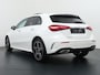 Mercedes-Benz A-klasse 250 e Star Edition AMG Line | Panorama - Schuifdak | Multibeam Led | Voorstoelen Verwarmd | DAB+ Radio | Nightpakket | Apple Carplay & Android Auto