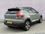 Volvo XC40 Recharge Twin AWD 78 kWh Ultimate | Trekhaak | Panoramadak | Stoel- en stuurwielverwarming | Warmtepomp | Getint glas | Elektrische stoelverstelling | 360 camera | Google Maps navigatie |