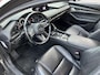 Mazda 3 2.0 e-SkyActiv-X M Hybrid 180 Automaat Luxury | Rijklaarprijs! | Trekhaak | Navigatie | Leder | HUD | Bose Geluidsysteem | Incl 36 mnd garantie! |