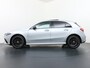 Mercedes-Benz A-klasse 250 e Star Edition AMG Line | Panorama - Schuifdak | Distronic Cruise Control | Multibeam Led | Voorstoelen Verwarmd | Nightpakket | 19" Lichtmetalen AMG Velgen | Sfeerverlichting