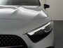 Mercedes-Benz A-klasse 250 e Star Edition AMG Line | Panorama - Schuifdak | Distronic Cruise Control | Multibeam Led | Voorstoelen Verwarmd | Nightpakket | 19" Lichtmetalen AMG Velgen | Sfeerverlichting