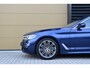 BMW 5-Serie 520i High Executive * ComfortStoelen * Harman/Kardon * M-Sportpakket * Schuifdak * Trekhaak *