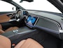 Mercedes-Benz E-klasse 300 e 4MATIC AMG Line Rijassistentiepakket, Panoramadak, 20 inch Multispaaks AMG velgen
