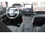 Peugeot Rifter 1.2 130PK AUTOMAAT GT-LINE | PANORAMA DAK INCL. BAGAGE DEK | TREKHAAK | NAVIGATIE | APPLE CARPLAY/ANDROID AUTO | PARKEERSENSOREN ACHTER | LICHTMETALEN VELGEN | CLIMATE CONTROL | CRUISE CONTROL | DAB+ RADIO |