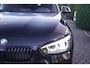 BMW 1-Serie 118i High Executive M Sport Autom Schkdak Leder Sportst Stoelverw Navi Clima 2x PDC LED Kopl LMV Trekh ENZ NL Auto.