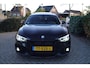 BMW 1-Serie 118i High Executive M Sport Autom Schkdak Leder Sportst Stoelverw Navi Clima 2x PDC LED Kopl LMV Trekh ENZ NL Auto.